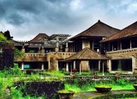 заброшенный отель Бедугул, Бали